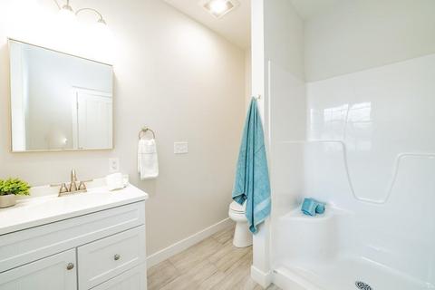 46 Pomeroy St, Easthampton, MA 01027 photo 32