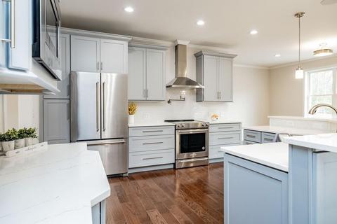 46 Pomeroy St, Easthampton, MA 01027 photo 5