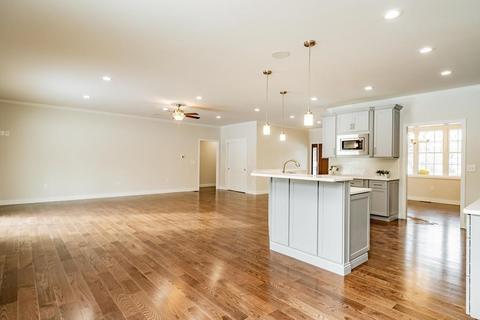 46 Pomeroy St, Easthampton, MA 01027 photo 13
