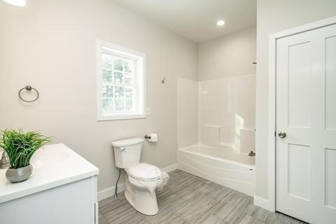 46 Pomeroy St, Easthampton, MA 01027 photo 29