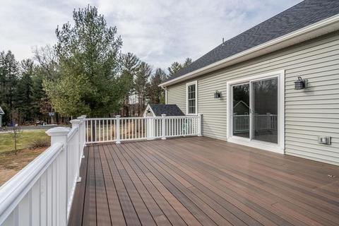 46 Pomeroy St, Easthampton, MA 01027 photo 3