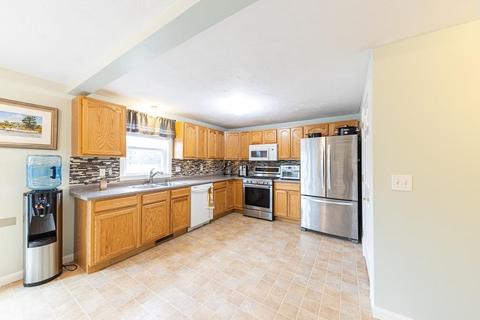 33 Nicholas Dr, Wareham, MA 02571 photo 7
