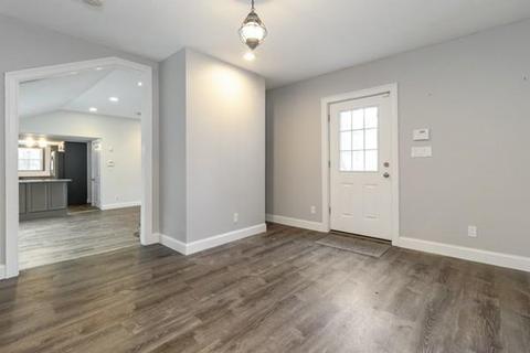 50 Plain St, Upton, MA 01568 photo 5