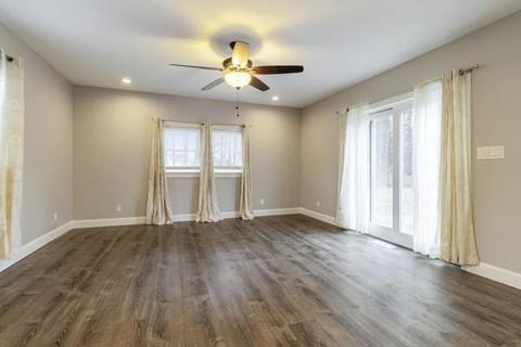 50 Plain St, Upton, MA 01568 photo 7
