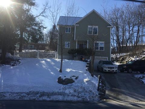 334 Sunderland Rd, Worcester, MA 01604 photo 1