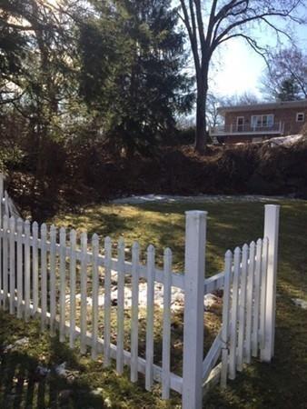 334 Sunderland Rd, Worcester, MA 01604 photo 24