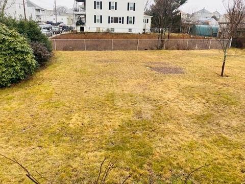 560 Lawton St, Fall River, MA 02721 photo 4
