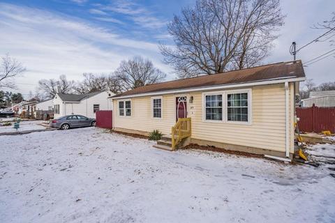 57 Pelham St, Springfield, MA 01109 photo 2