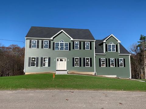 60 Chestnut St, Upton, MA 01568 photo 1