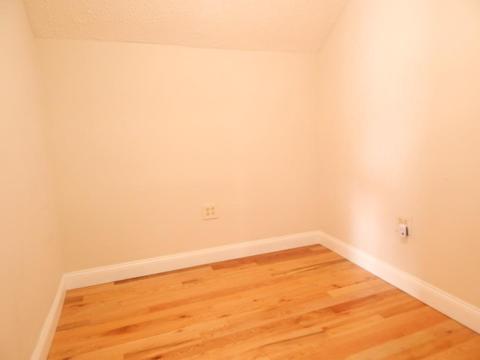 102 Tremont St, Fall River, MA 02720 photo 8