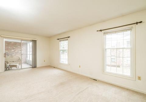 40 Halifax Ct #C, Springfield, MA 01108 photo 11