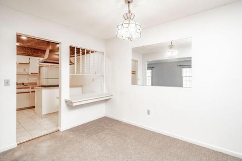 40 Halifax Ct #C, Springfield, MA 01108 photo 6