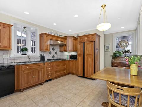 67 Griggs Rd, Brookline, MA 02446 photo 5
