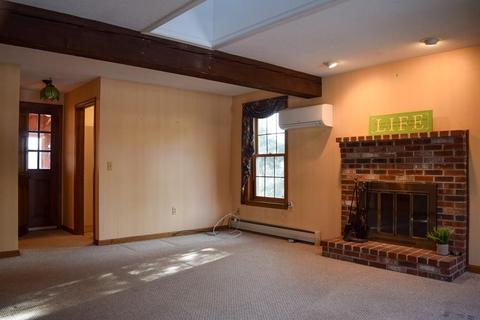 17 Dattillo Rd, Derry, NH 03038 photo 8