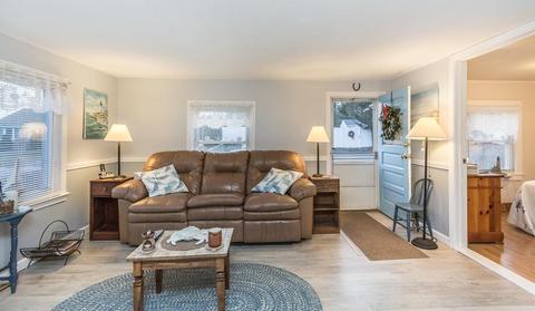 25 Gitche Gumee Rd, Wareham, MA 02532 photo 4