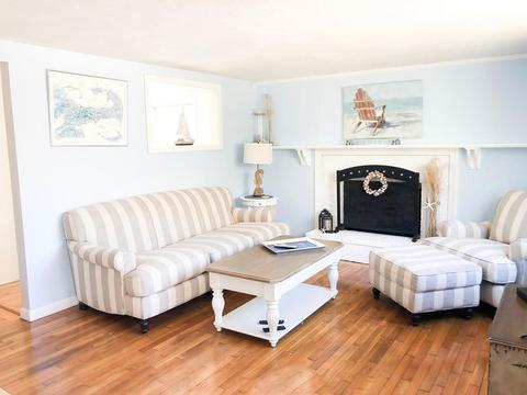 10 Tracy Ln, Mashpee, MA 02649 photo 1