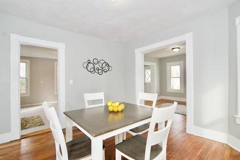 24 Welcome Pl, Springfield, MA 01109 photo 17
