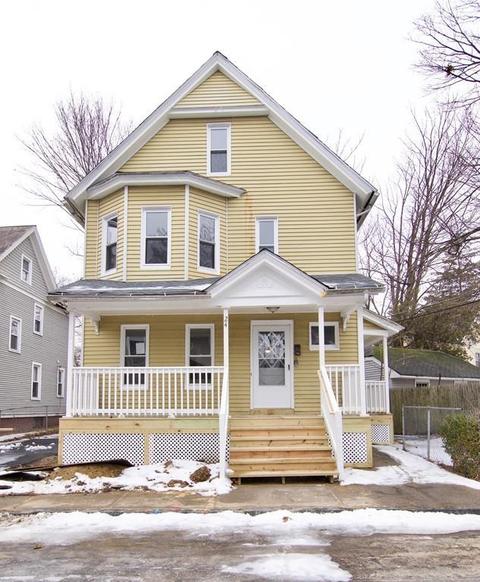 24 Welcome Pl, Springfield, MA 01109 photo 2