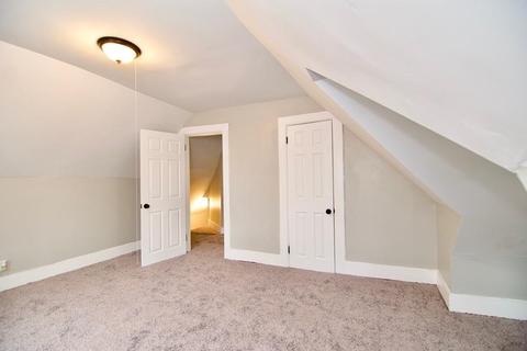 24 Welcome Pl, Springfield, MA 01109 photo 35