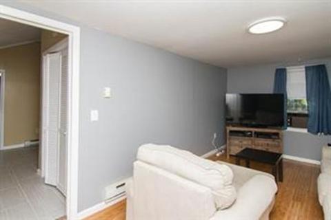 9 E Bacon St, Plainville, MA 02762 photo 10
