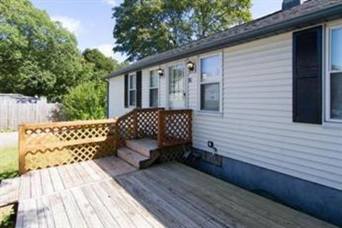 9 E Bacon St, Plainville, MA 02762 photo 1