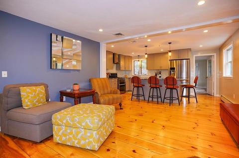 95 Wilson St, Holliston, MA 01746 photo 3