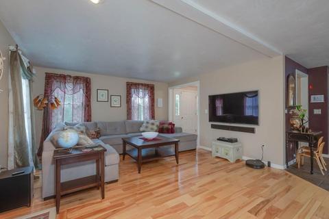 93 Park St, Mendon, MA 01756 photo 7