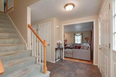 93 Park St, Mendon, MA 01756 photo 5