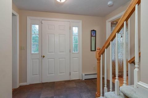 93 Park St, Mendon, MA 01756 photo 17
