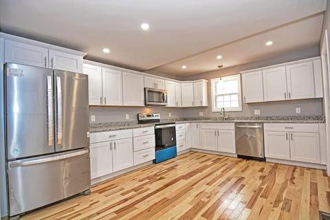 4 Prospect Sq #1, Gloucester, MA 01930 photo 6