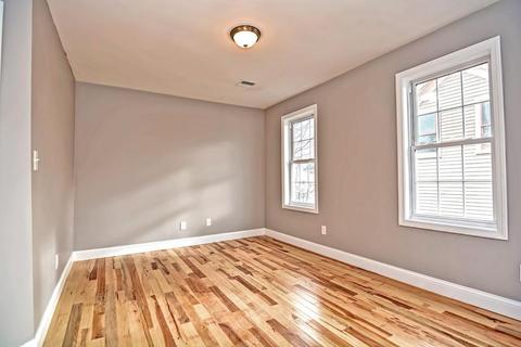 4 Prospect Sq #1, Gloucester, MA 01930 photo 14