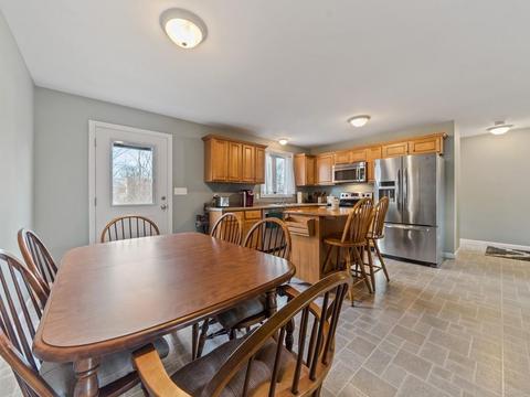 29 Heritage Ct, Fall River, MA 02721 photo 9
