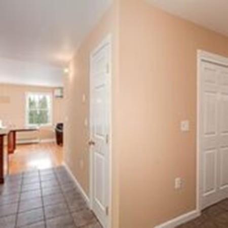 5 Surrey Ln, Webster, MA 01570 photo 8