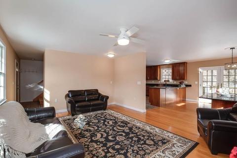 5 Surrey Ln, Webster, MA 01570 photo 17