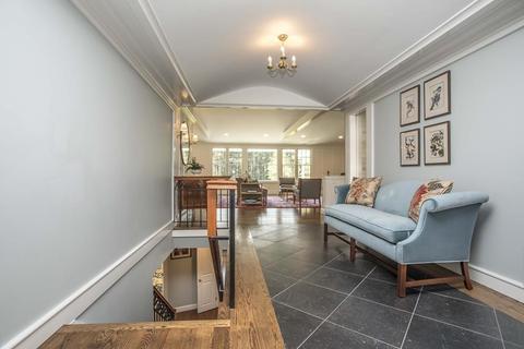 18 Farm St, Dover, MA 02030 photo 4