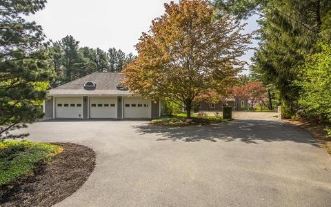 18 Farm St, Dover, MA 02030 photo 2
