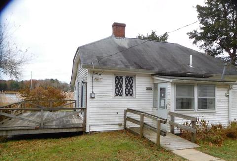 28 Canedy St, Wareham, MA 02576 photo 12