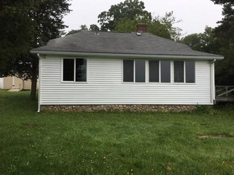 28 Canedy St, Wareham, MA 02576 photo 3