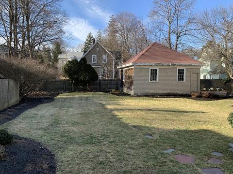 44 Maple St, Braintree, MA 02184 photo 2