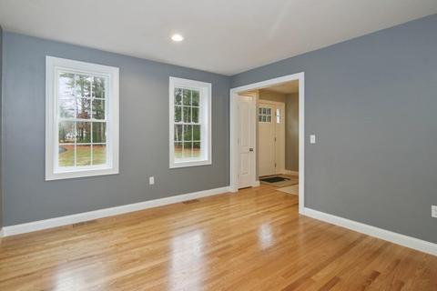 2 Agawam Beach Rd, Wareham, MA 02571 photo 2