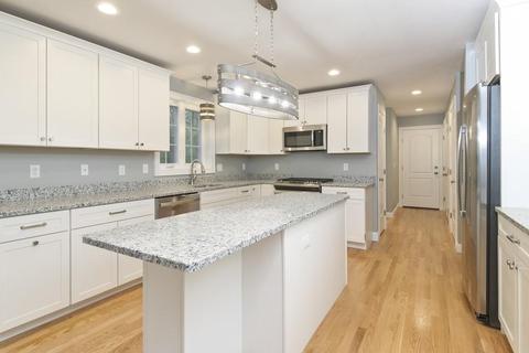 2 Agawam Beach Rd, Wareham, MA 02571 photo 6