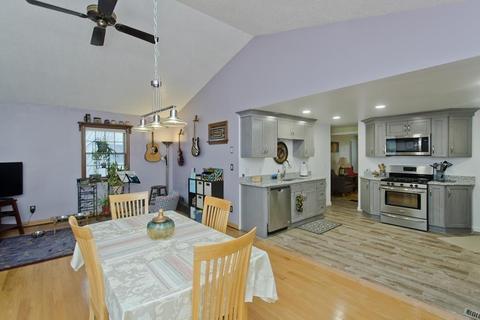41 Arthur St, Springfield, MA 01104 photo 7