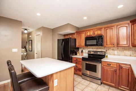 35 Collins St #54, Danvers, MA 01923 photo 10