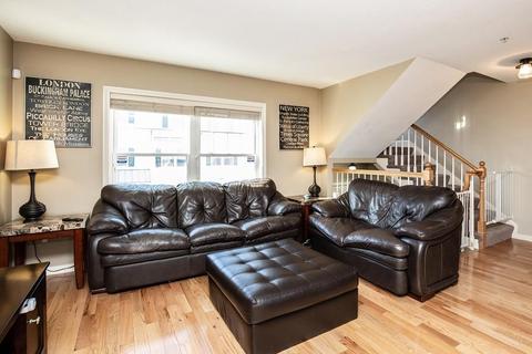 35 Collins St #54, Danvers, MA 01923 photo 3