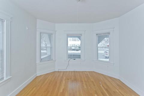 297 Dickinson St, Springfield, MA 01108 photo 6