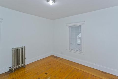 297 Dickinson St, Springfield, MA 01108 photo 18