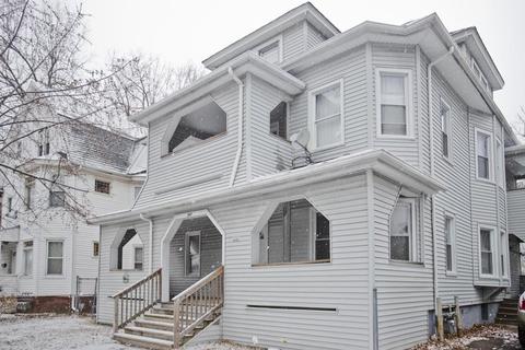297 Dickinson St, Springfield, MA 01108 photo 1