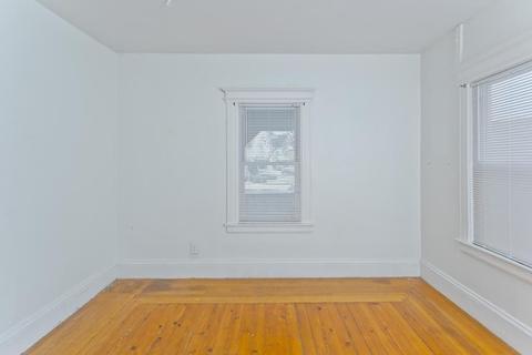 297 Dickinson St, Springfield, MA 01108 photo 19
