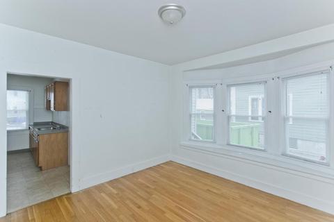 297 Dickinson St, Springfield, MA 01108 photo 8