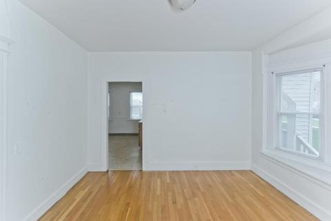 297 Dickinson St, Springfield, MA 01108 photo 26